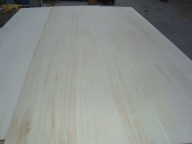 Click to view actual size<br>TitlePaulownia board Reads6109