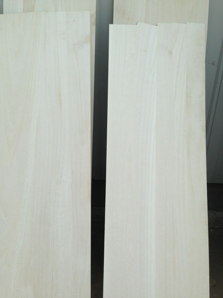 Click to view actual size<br>TitlePaulownia Wood board  Reads7421